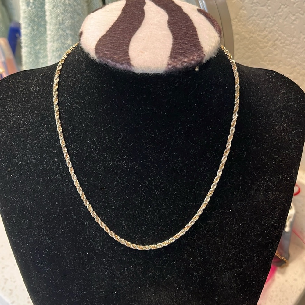 Vintage OroAmerica Rope chain necklace with lobster claw lock. Great condition